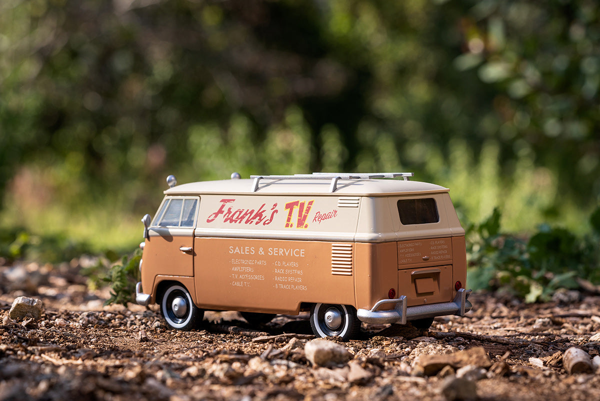 Volkswagen VW Bus Transformers T7 Wheeljack 1:24