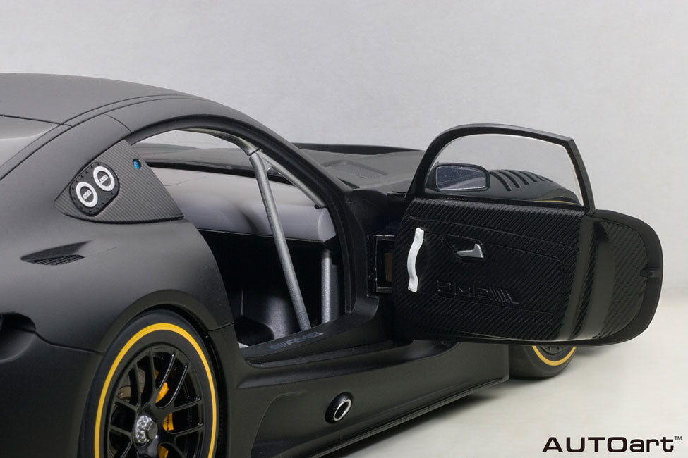 Mercedes Benz AMG GT3 1:18