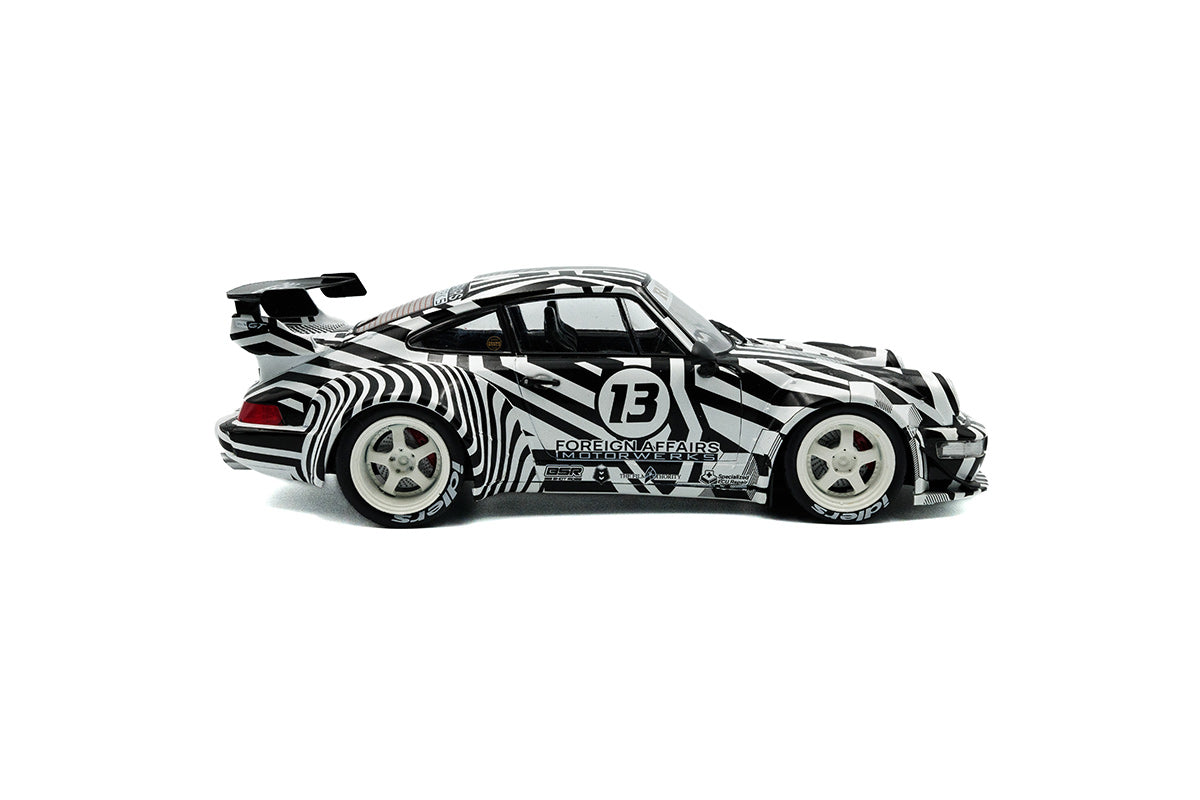 Porsche 911 THE ZEBRA 1:18