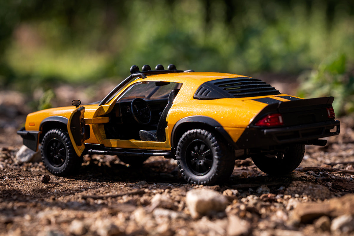 Chevrolet Camaro 1977 Transformers Bumblebee T7 1:24