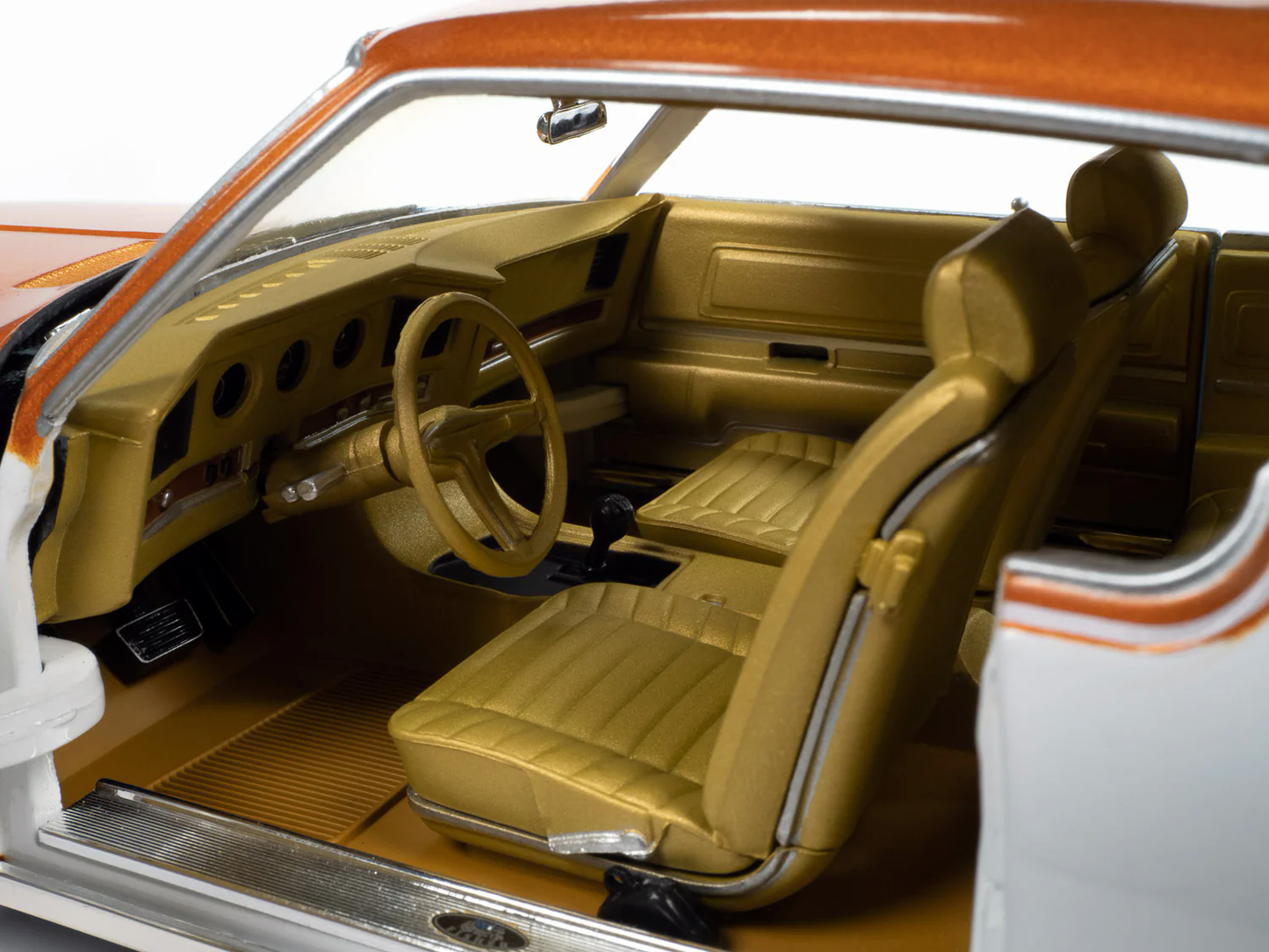 Pontiac Grand Prix (Royal Bobcat) 1969 1:18