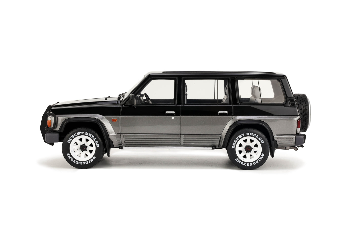 Nissan Patrol GR Y60 1992 1:18