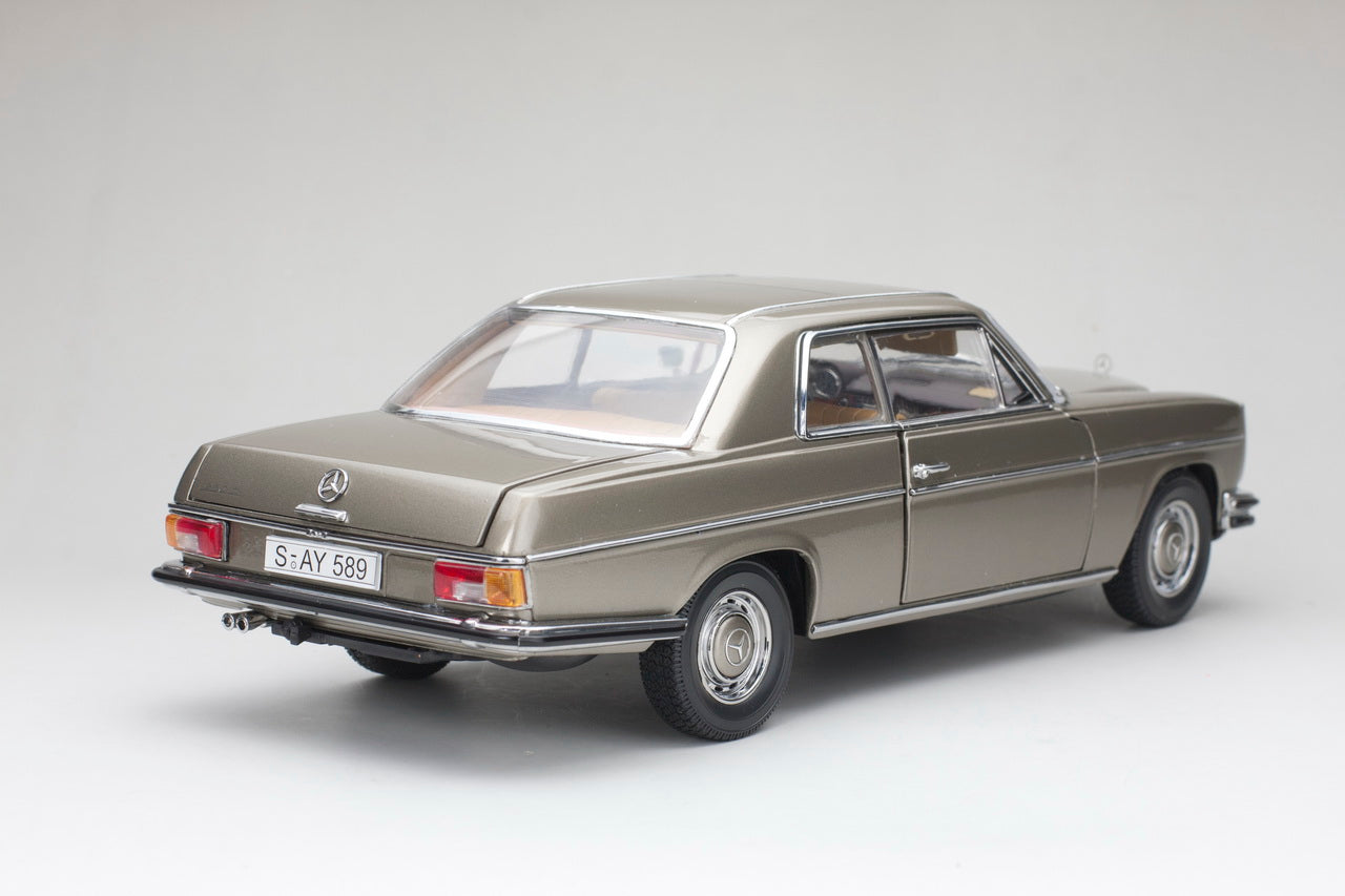 Mercedes Strich 8 Coupé 1973 1:18