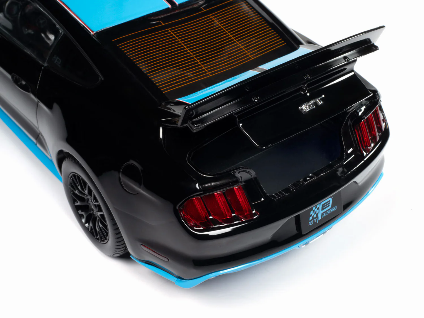 Ford Mustang Petty's Garage 2016 1:18