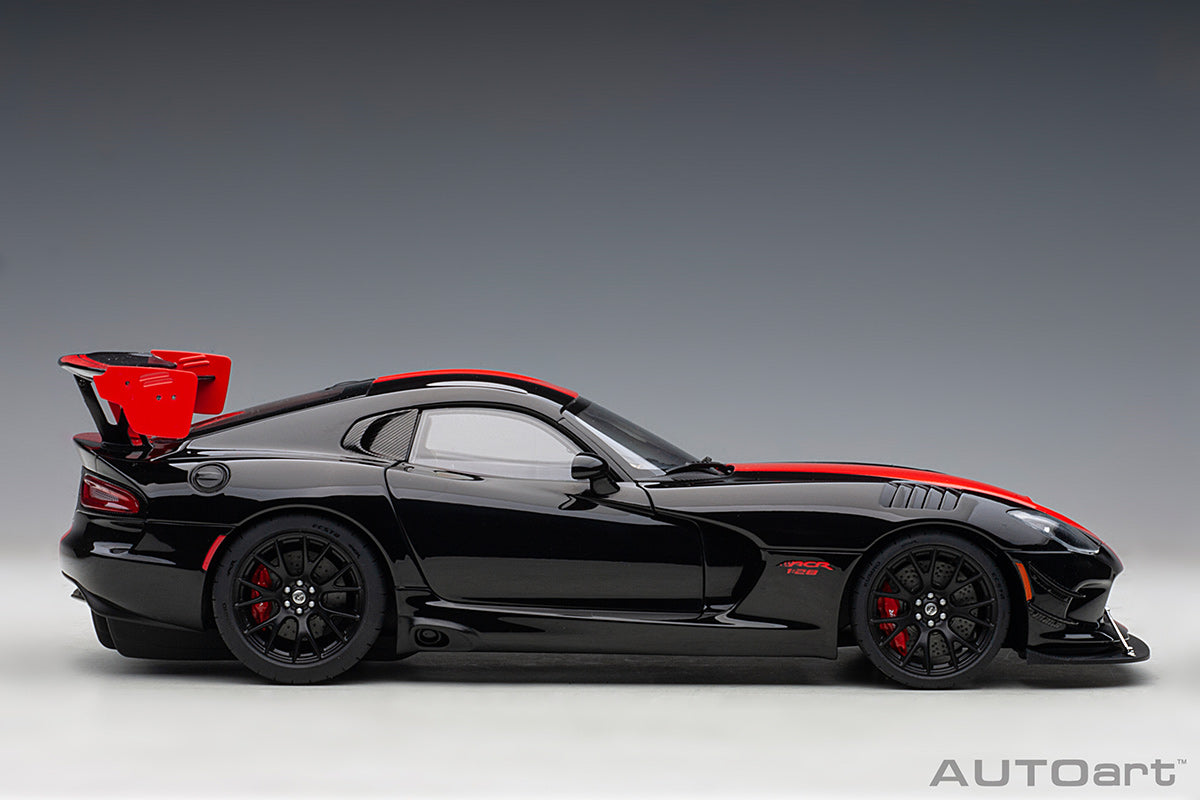 Dodge Viper ACR 1:18