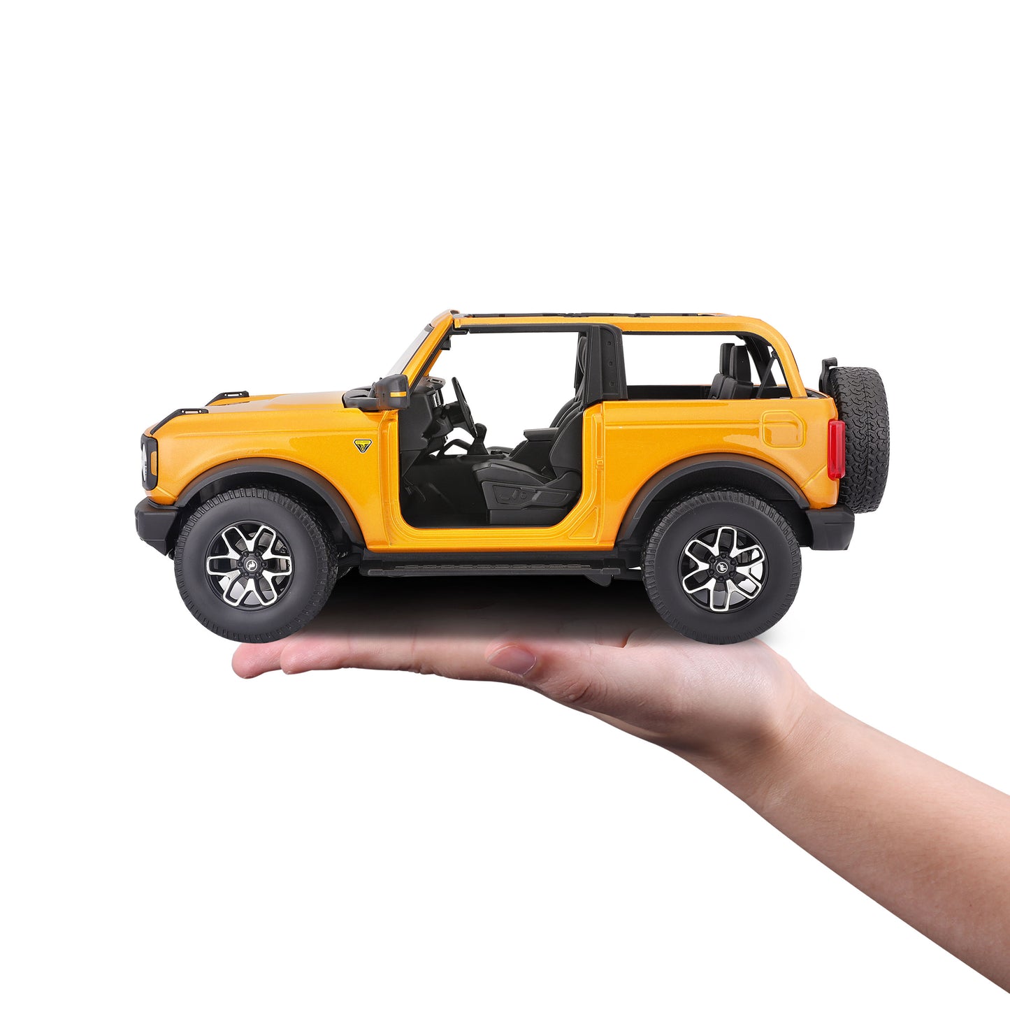 Ford Bronco 2021 1:18