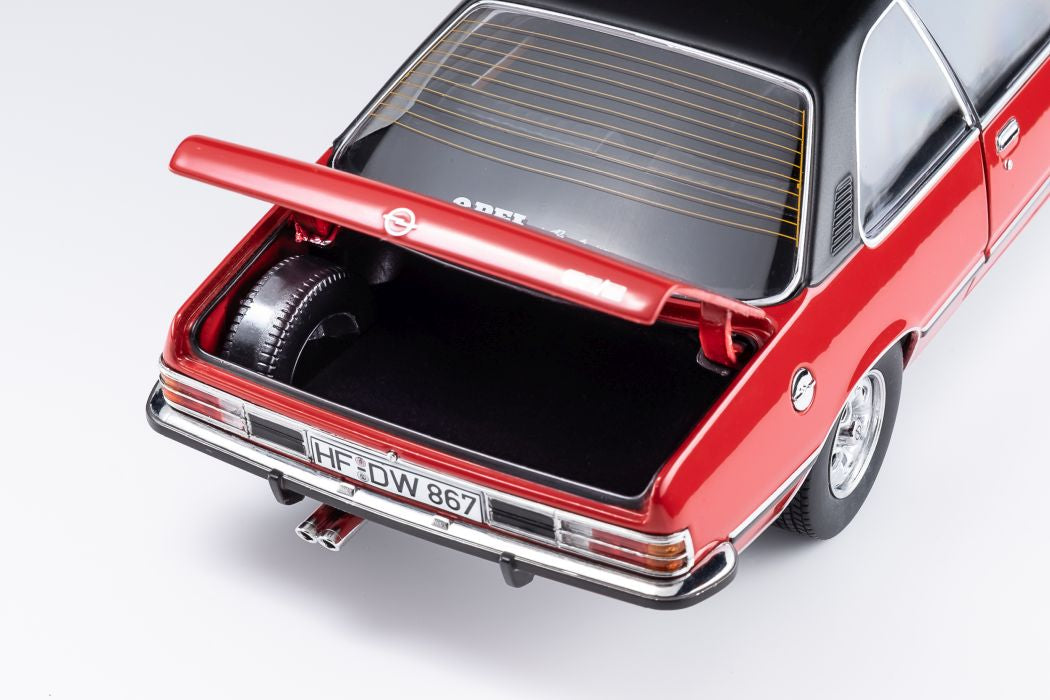 Opel Commodore B Coupé 1:18
