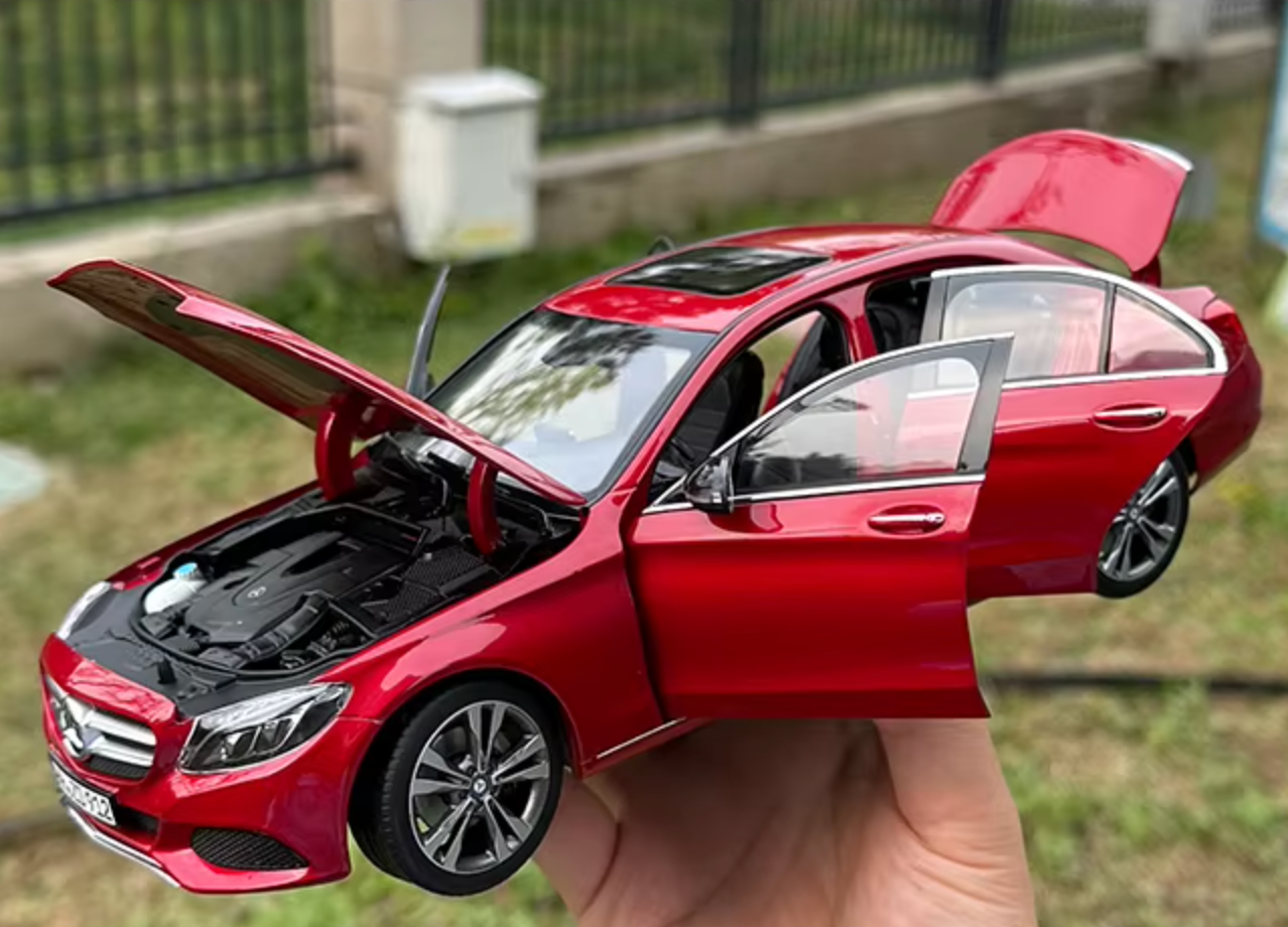 Mercedes-Benz C-Class C200 W205 1:18