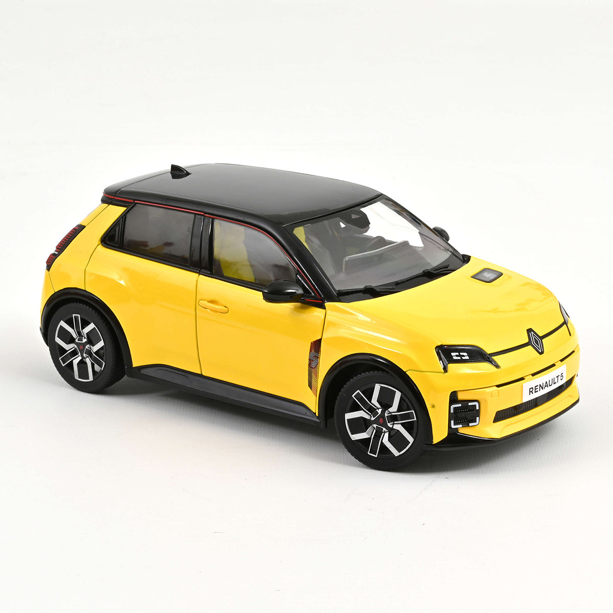 Renault 5 E-Tech Electric 1:18