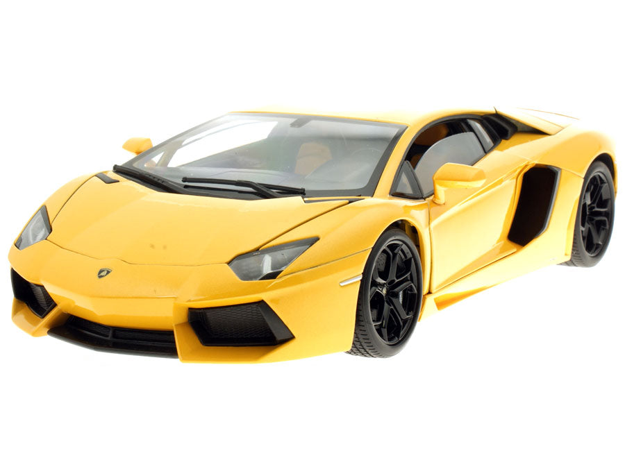 Lamborghini Aventador LP700-4 1:18