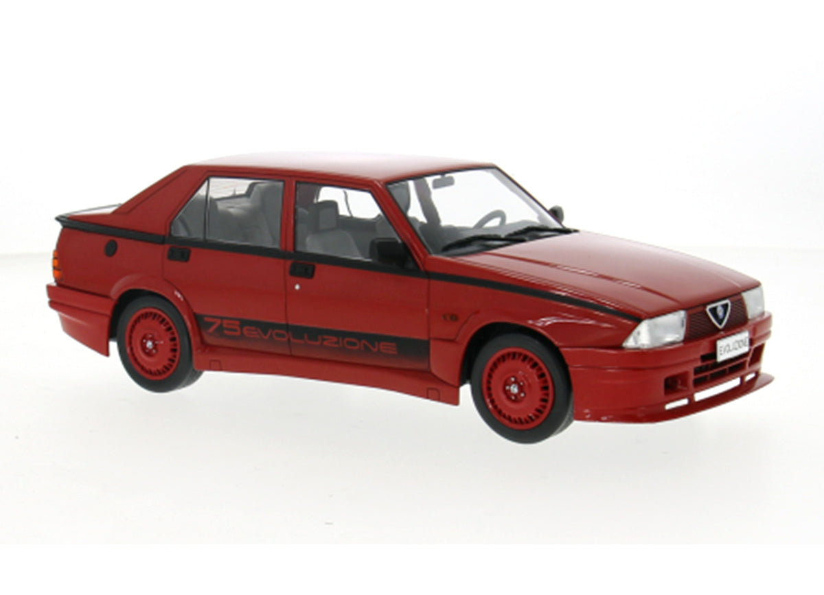 Alfa Romeo 75 Turbo Evoluzione 1:18