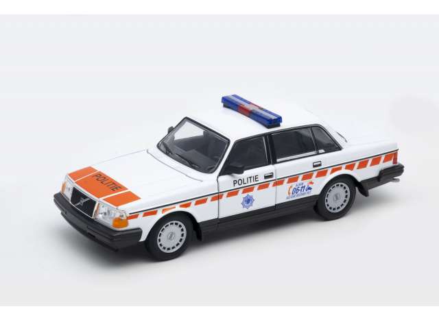 Volvo 240 GL 1986 Dutch Police 1:24