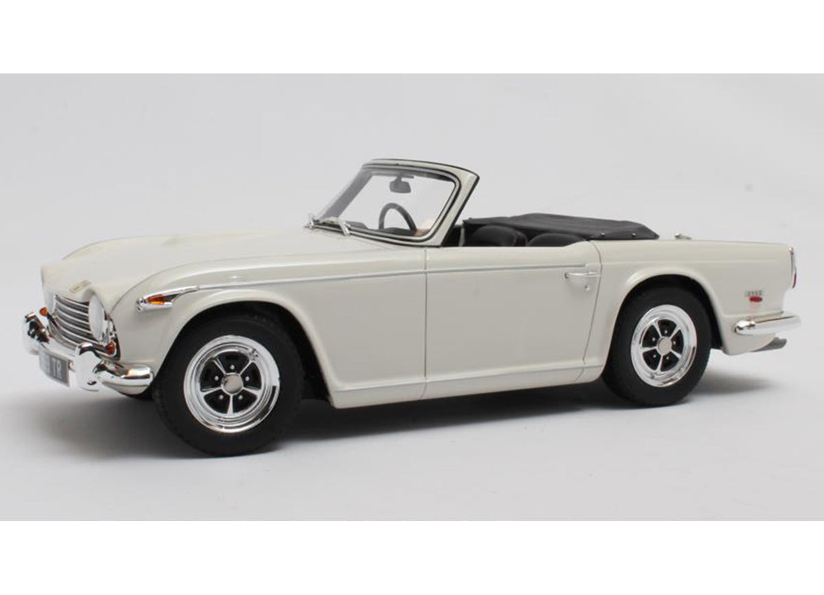 Triumph TR5 P.I. 1967-1968 1:18