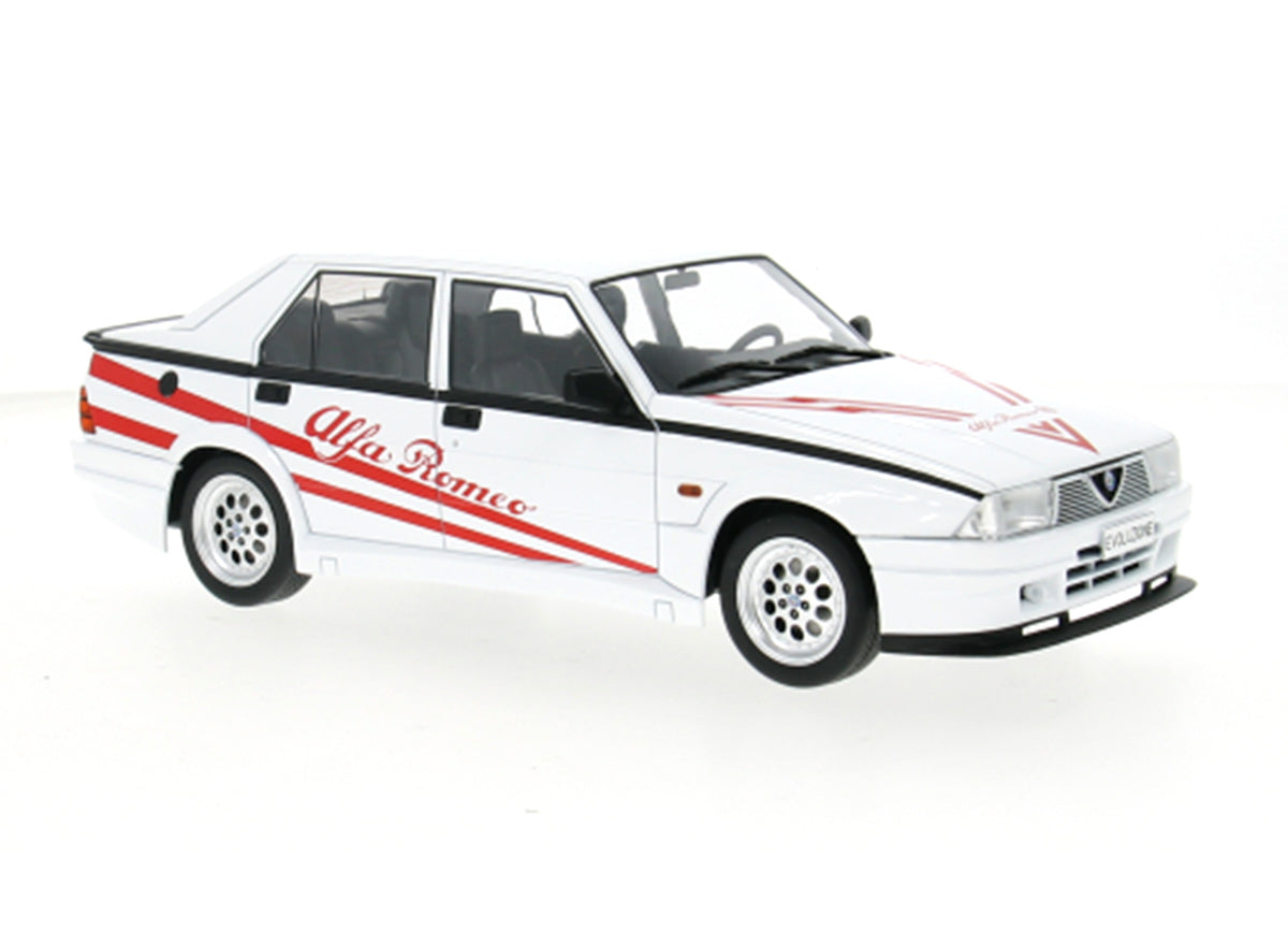 Alfa Romeo 75 Turbo Evoluzione 1:18