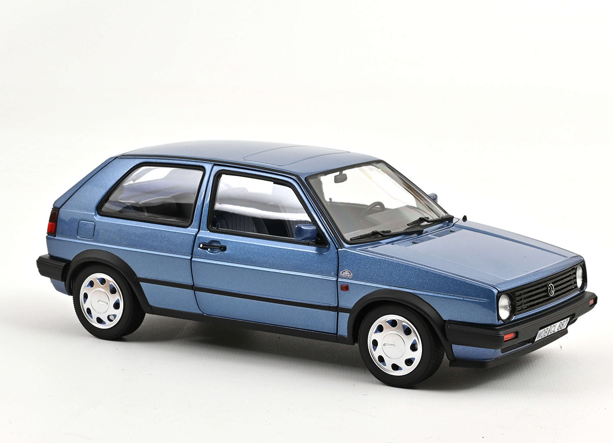 Volkswagen VW Golf 1988 1:18