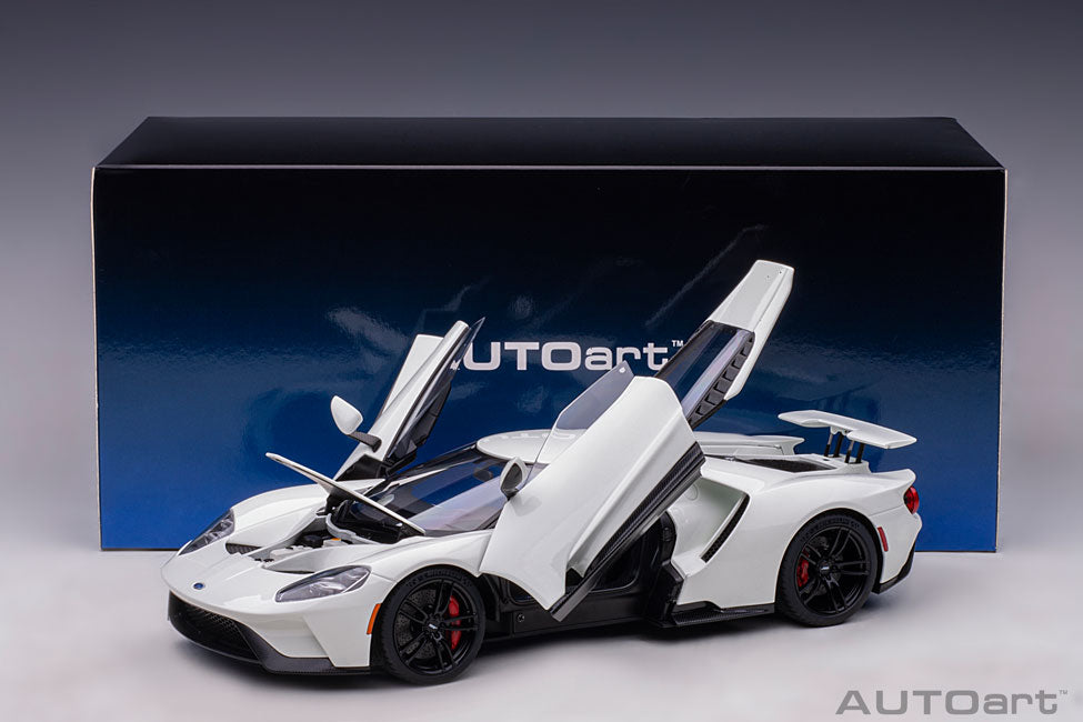 Ford GT 2017 1:18