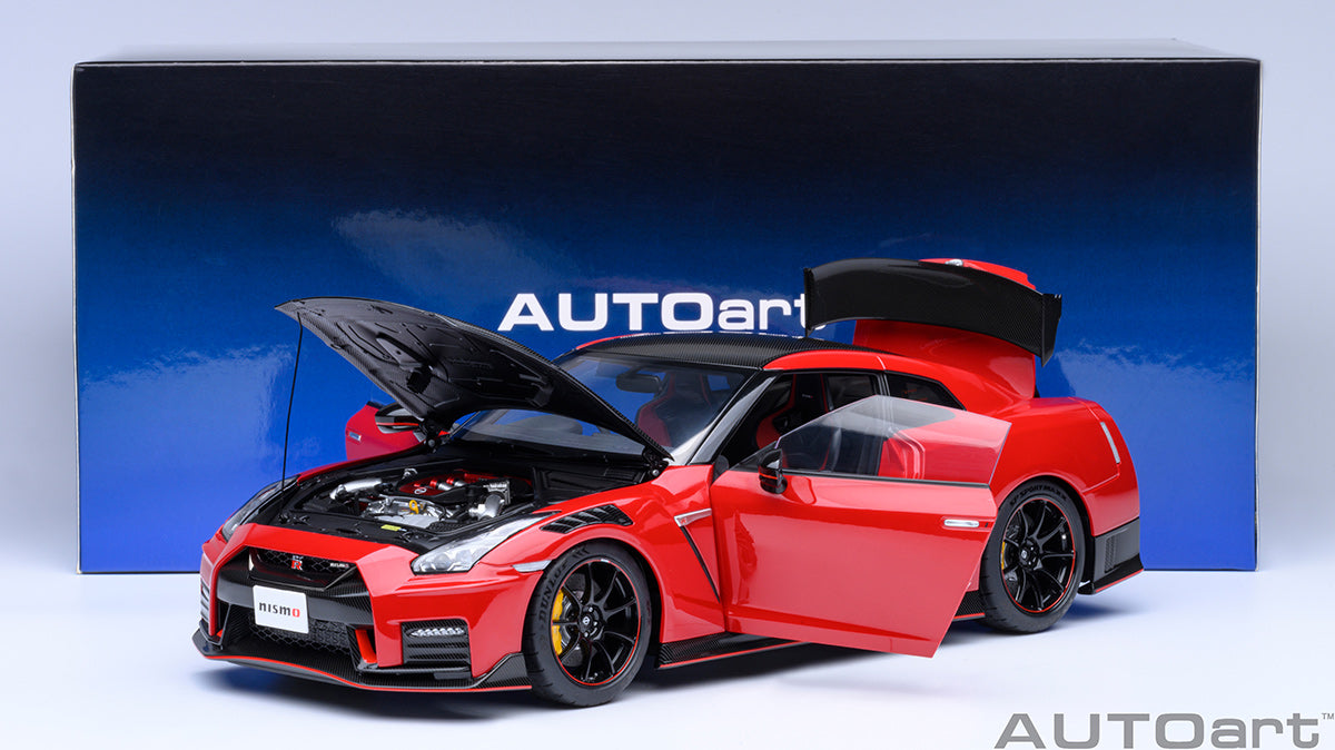 NISSAN GT-R (R35) NISMO 2022 1:18