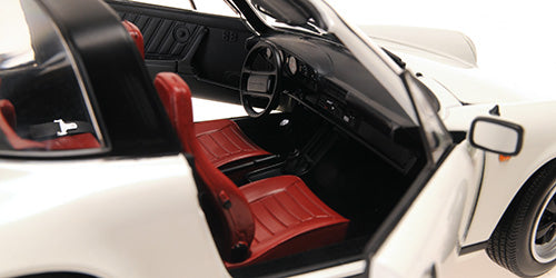 Porsche 911 Carrera Targa 1983 1:18