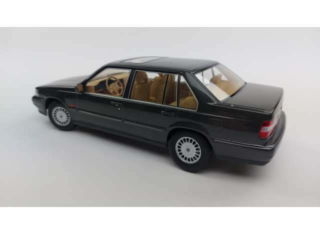 Volvo 960 1996 1:18