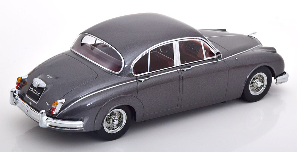 Jaguar MK II 1:18