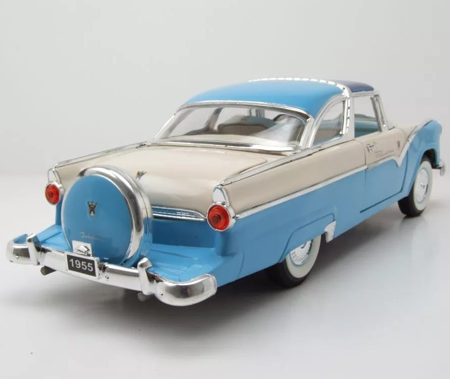 Ford Ford Fairlane Crown Victoria 1955 1:18