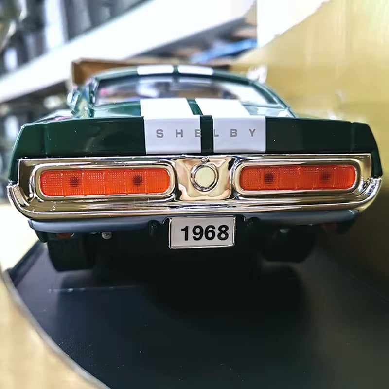 Ford Shelby GT 500 KR 1968 1:18
