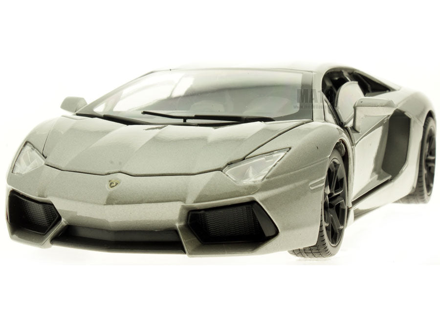 Lamborghini Aventador LP700-4 1:18