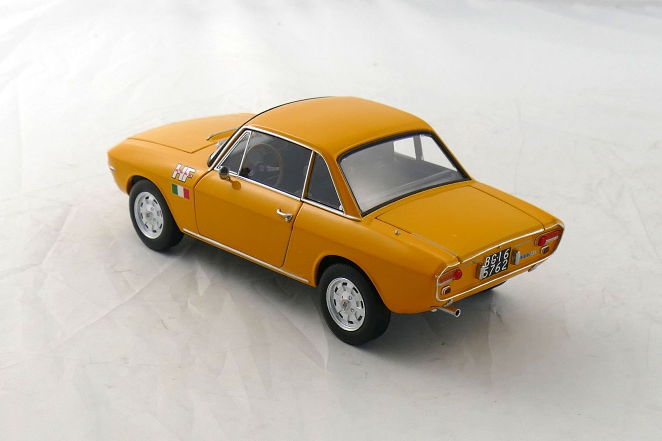 Lancia Fulvia 1600 HF Lusso (1971) 1:18