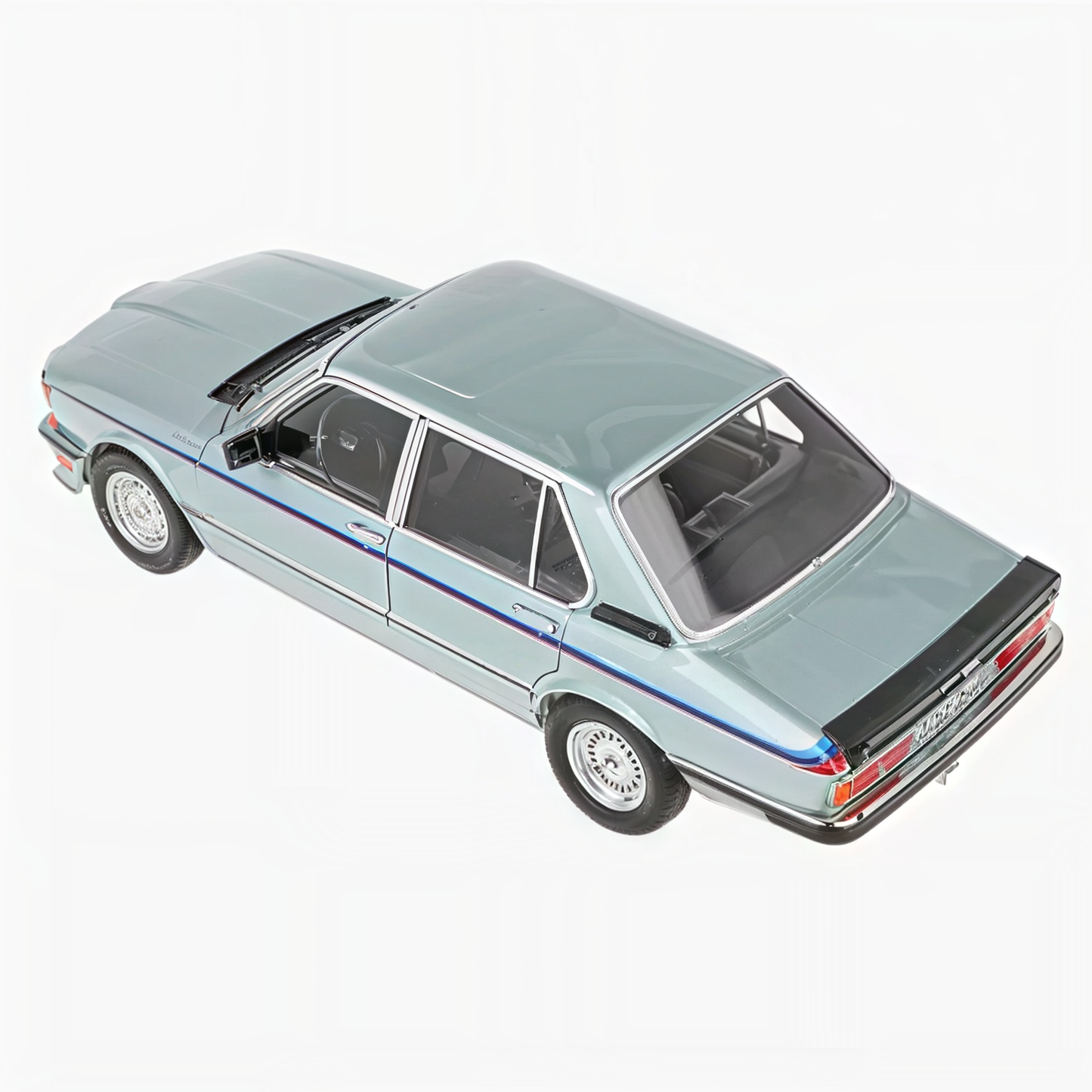 BMW E28 1980 1:18