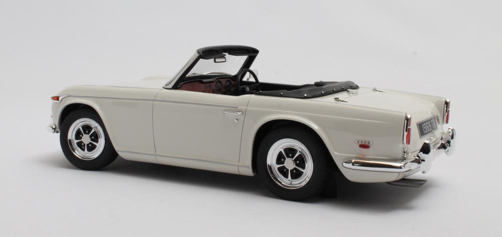 Triumph TR5 P.I. 1967-1968 1:18