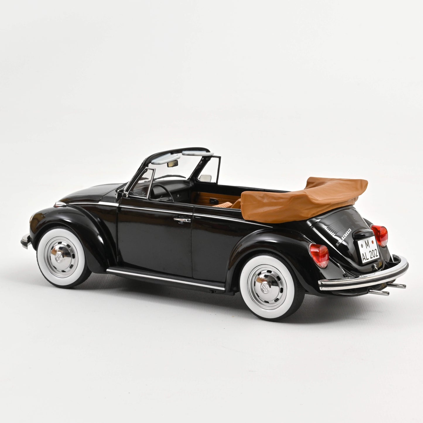 Volkswagen VW 1303 Cabriolet 1972 1:18