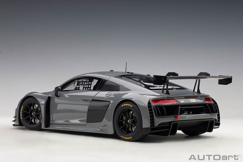 Audi R8 LMS 1:18