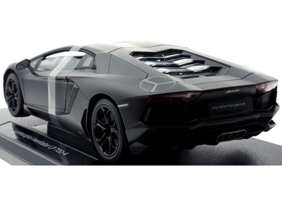 Lamborghini Aventador LP700-4 1:18