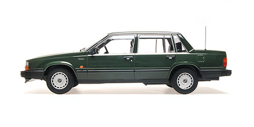 VOLVO 740 GL 1986 1:18