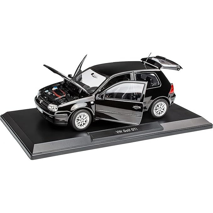 Volkswagen Golf 4 1:18