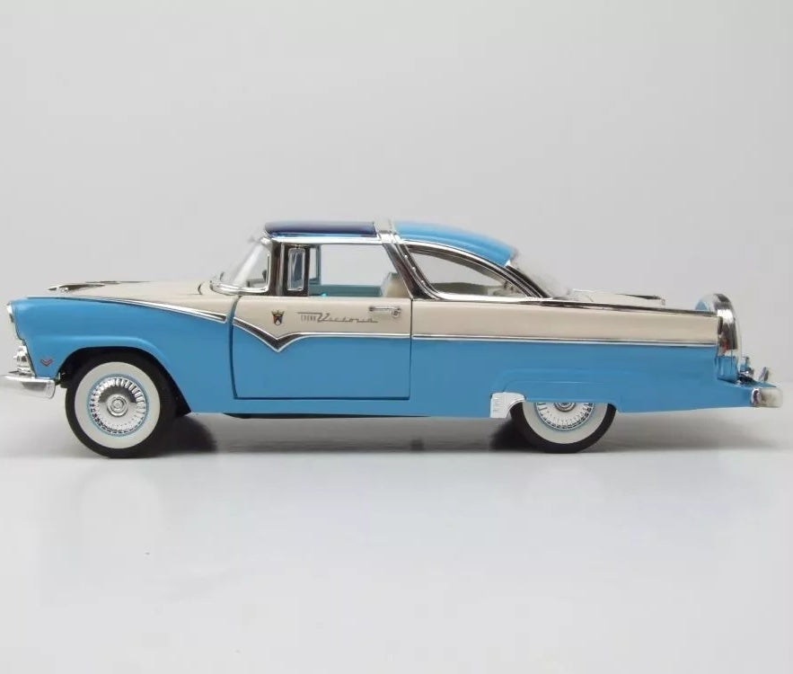 Ford Ford Fairlane Crown Victoria 1955 1:18