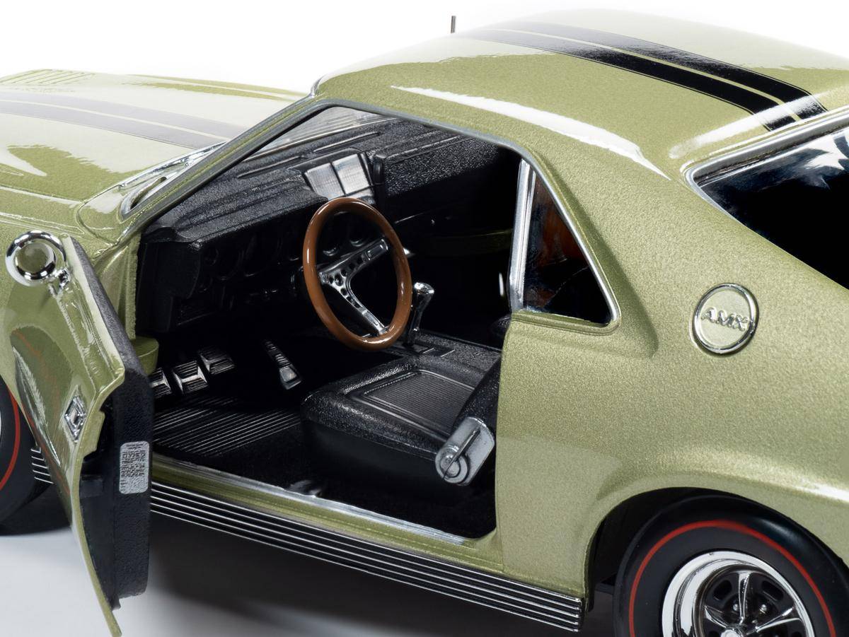 AMC AMX Hardtop 1968 1:18