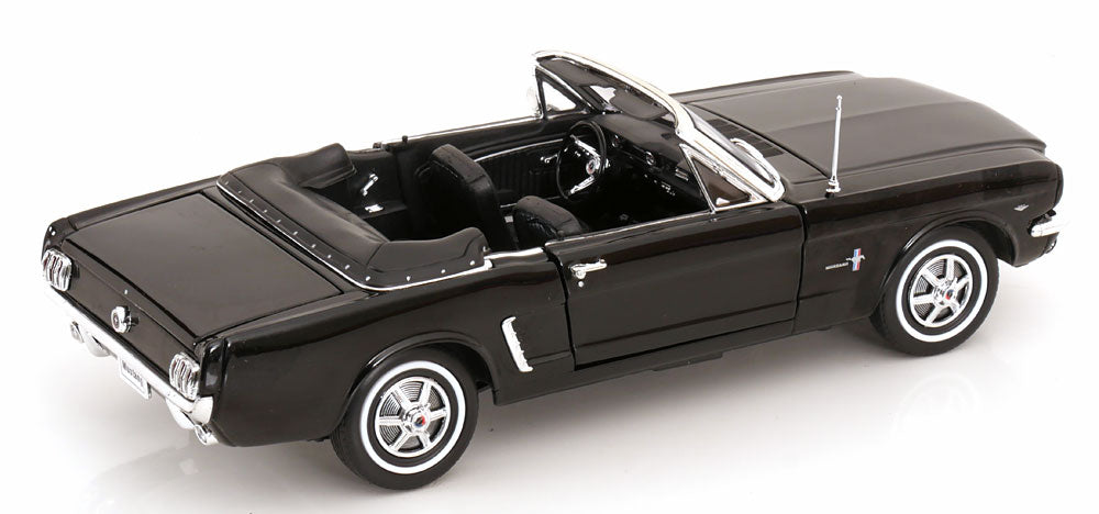 Ford Mustang 1964 Convertible 1/2 1:18