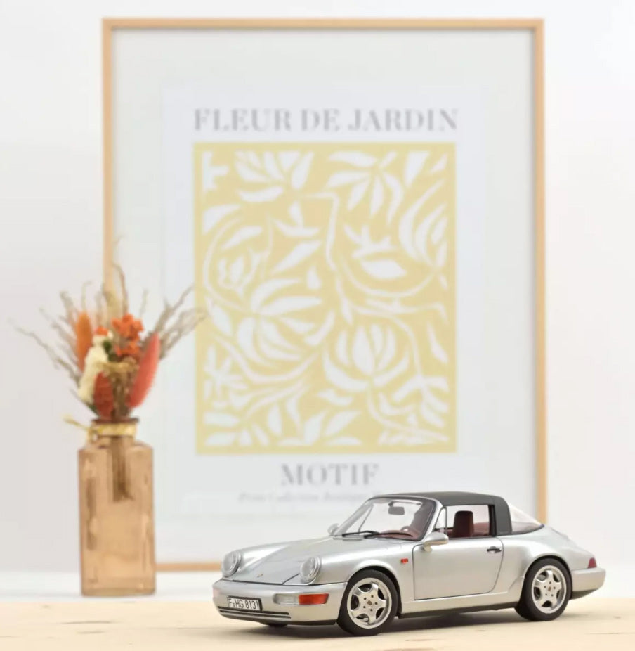 Porsche 911 Carrera 4 Targa 1991 1:18