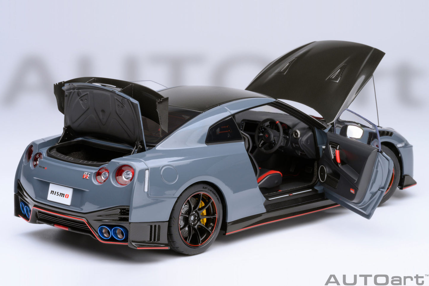 NISSAN GT-R (R35) NISMO 2022 1:18
