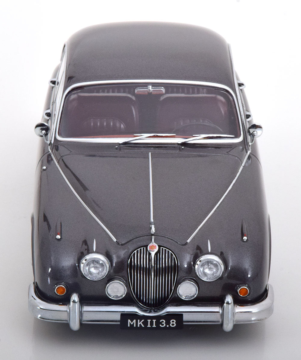 Jaguar MK II 1:18