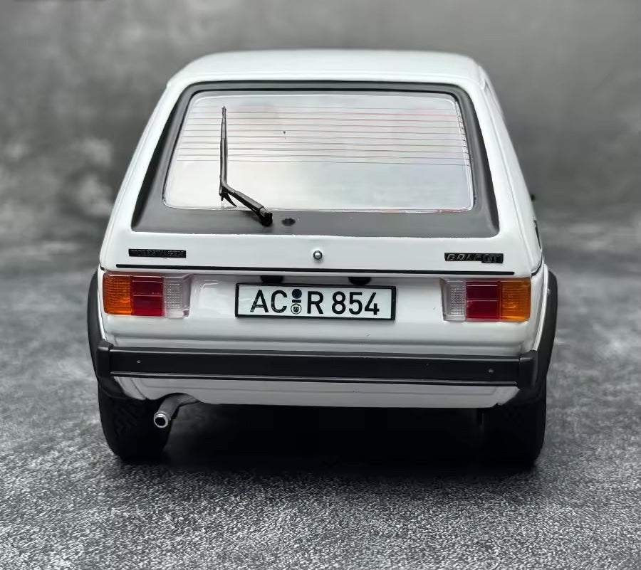Volkswagen Golf GTI 1976 1:18