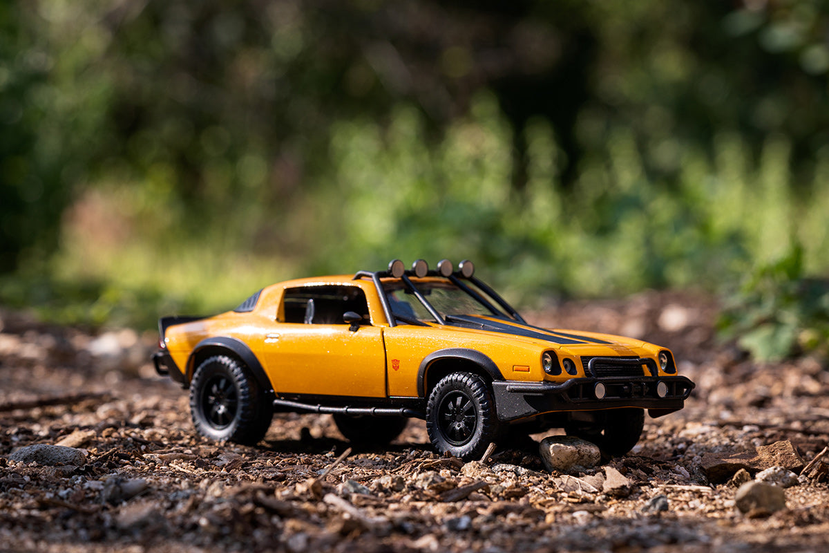 Chevrolet Camaro 1977 Transformers Bumblebee T7 1:24