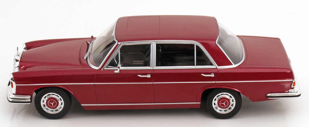 Mercedes 300 SEL 6.3 W109 1967-1972 1:18