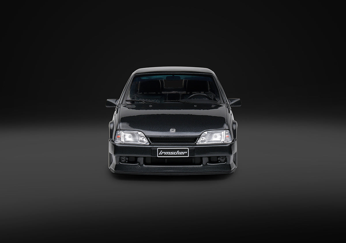 Opel Omega 500 1990 1:18