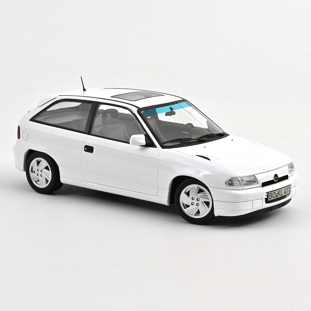 Opel Astra GSi 1991 1:18