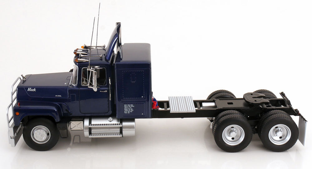 Mack RL700L 1974 1:18
