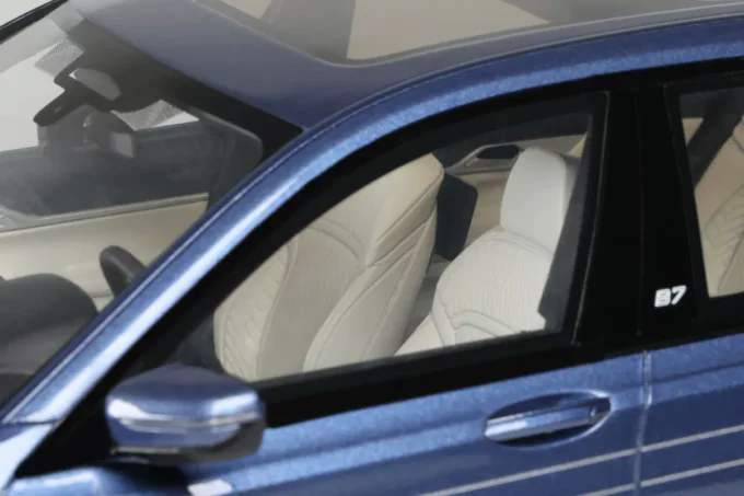 BMW Alpina B7 1:18
