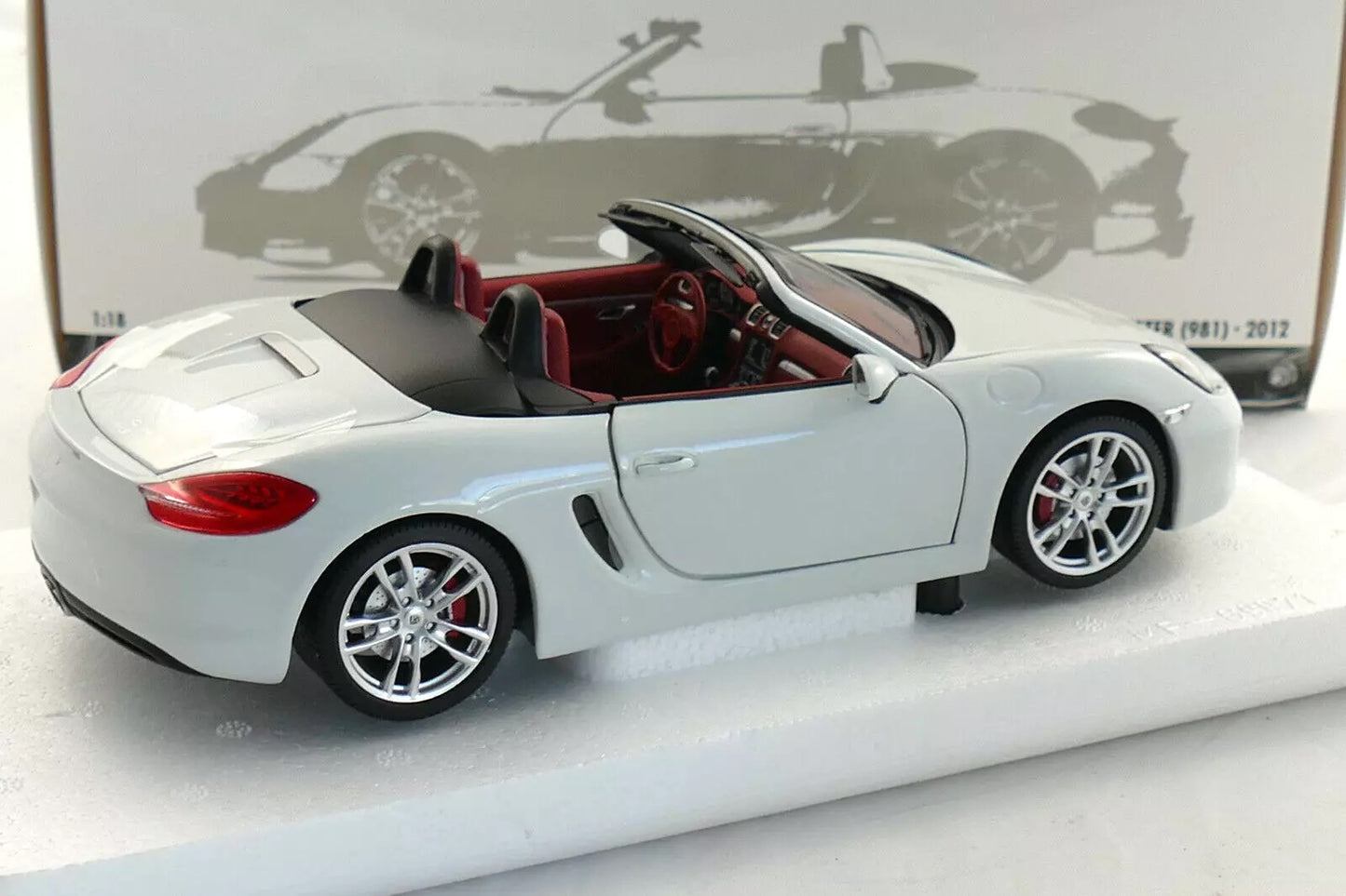 Porsche Boxster (981) 1:18
