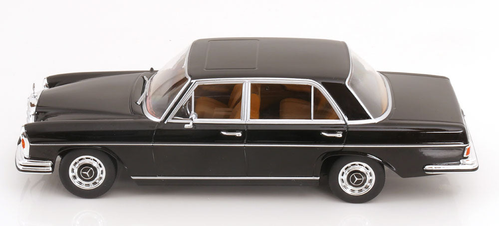 Mercedes 300 SEL 6.3 W109 1967-1972 1:18